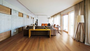 living-room-ash-hardwood-flooring-brown-sumatra-designer-reserva-lauzon